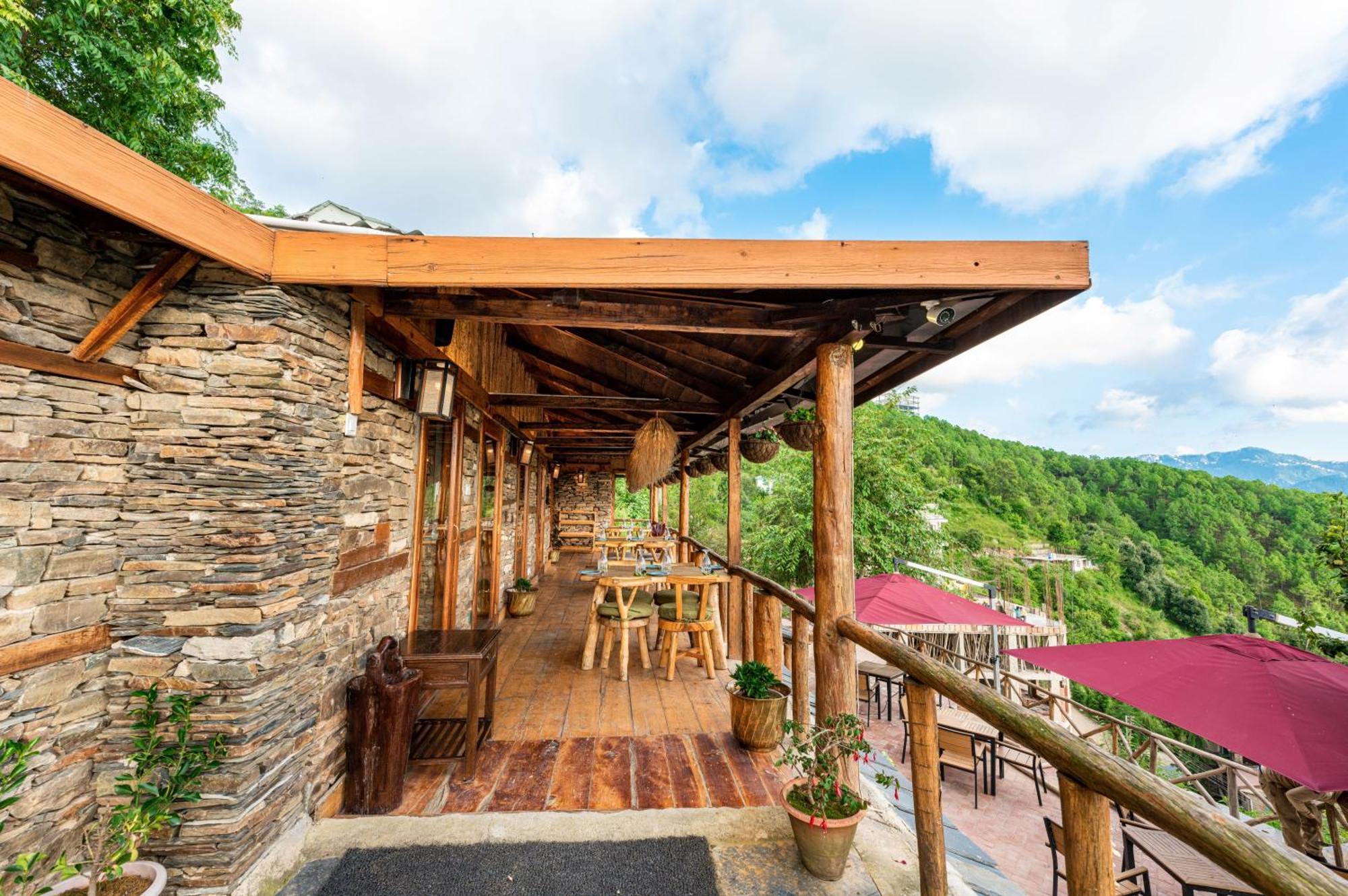 The Manor Luxury Apartments, Shimla Mashobra Exterior foto