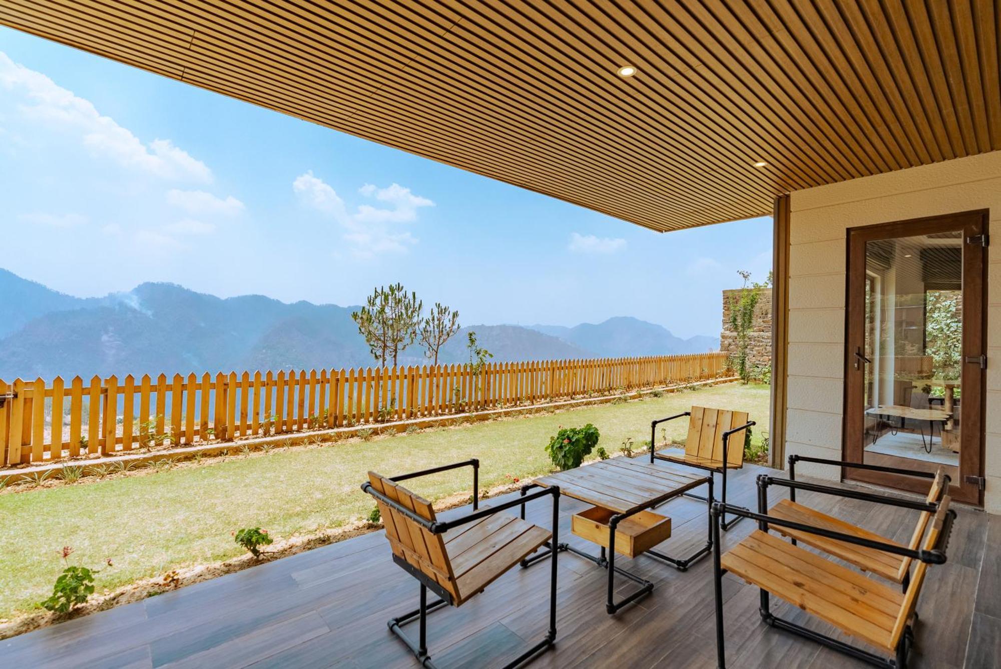 The Manor Luxury Apartments, Shimla Mashobra Exterior foto